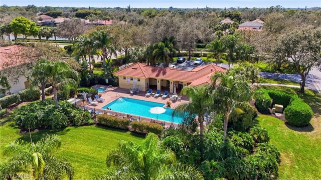 10320 Wishing Stone CT, Bonita Springs, FL 34135