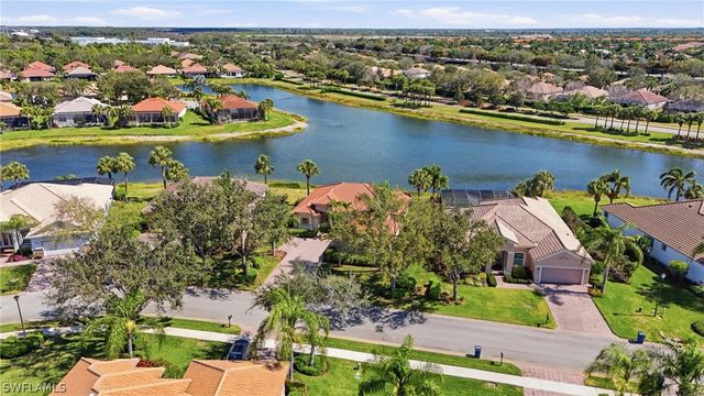 10320 Wishing Stone CT, Bonita Springs, FL 34135