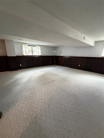 302 NW Stratford Lane, Ankeny, IA 50023