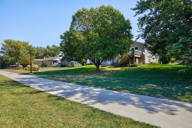 302 NW Stratford Lane, Ankeny, IA 50023