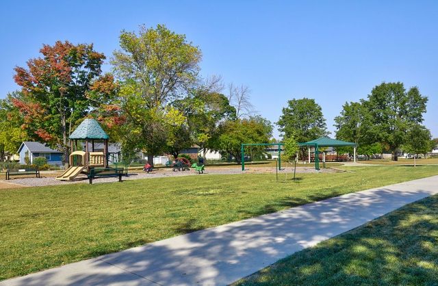 302 NW Stratford Lane, Ankeny, IA 50023