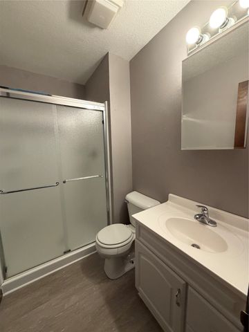 302 NW Stratford Lane, Ankeny, IA 50023