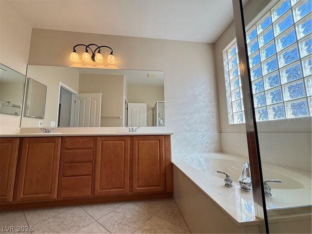 2240 Shadow Canyon Drive, Henderson, NV 89044