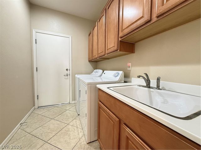 2240 Shadow Canyon Drive, Henderson, NV 89044