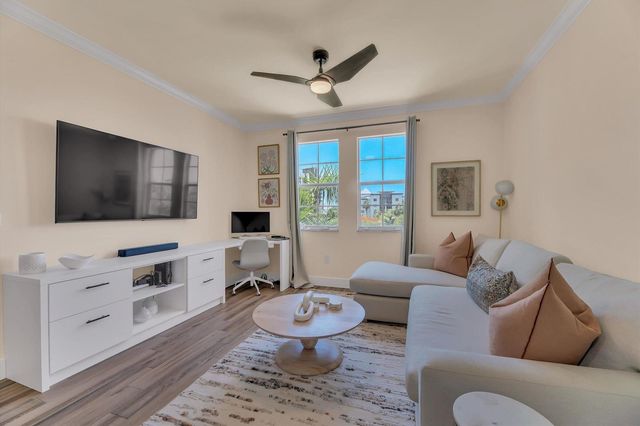 533 NE 3rd Avenue 512, Fort Lauderdale, FL 33301