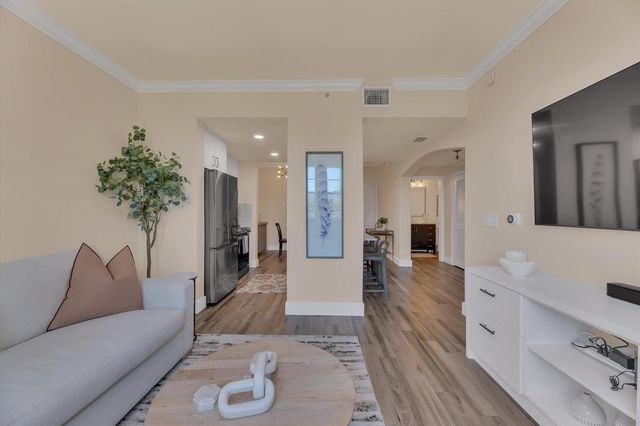 533 NE 3rd Avenue 512, Fort Lauderdale, FL 33301