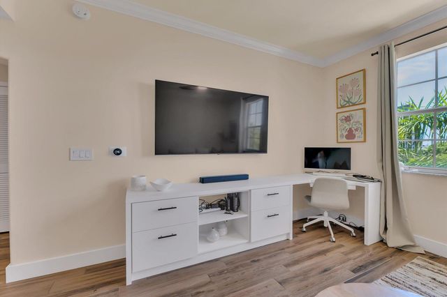 533 NE 3rd Avenue 512, Fort Lauderdale, FL 33301