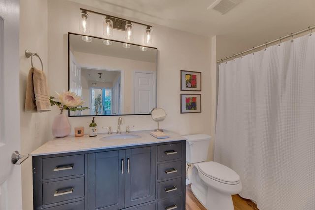 533 NE 3rd Avenue 512, Fort Lauderdale, FL 33301