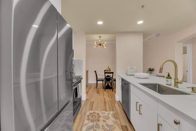 533 NE 3rd Avenue 512, Fort Lauderdale, FL 33301
