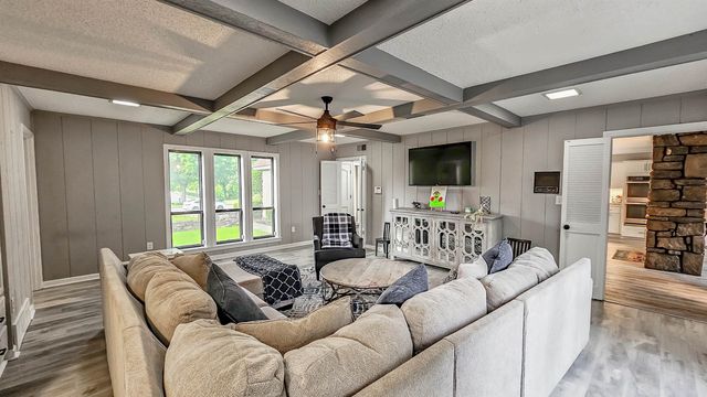 2455 SURREYHILL PL, Memphis, TN 38016