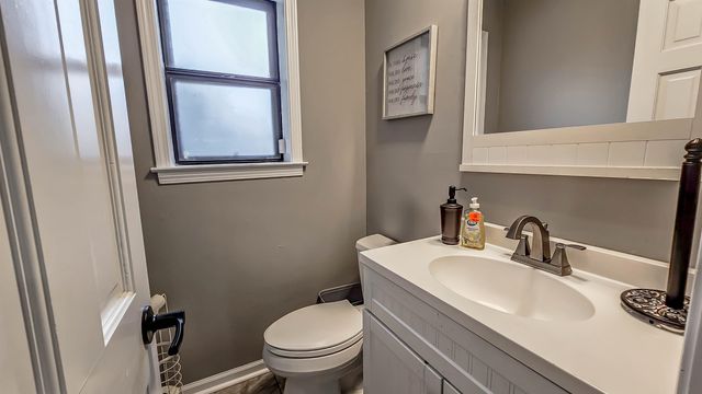 2455 SURREYHILL PL, Memphis, TN 38016