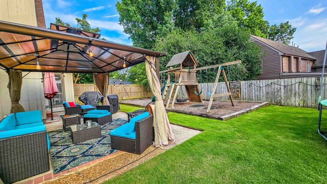 2455 SURREYHILL PL, Memphis, TN 38016