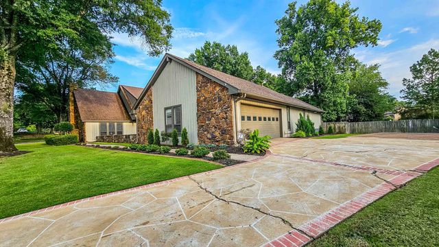 2455 SURREYHILL PL, Memphis, TN 38016
