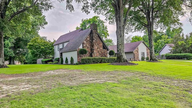 2455 SURREYHILL PL, Memphis, TN 38016