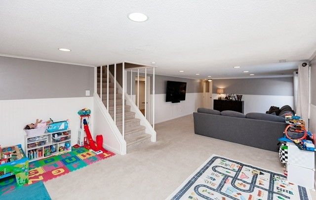 2700 68th Street, Urbandale, IA 50322