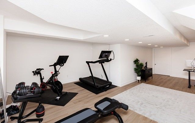 2700 68th Street, Urbandale, IA 50322