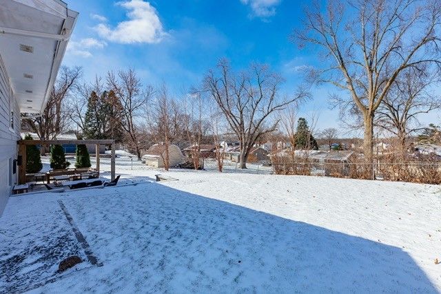 2700 68th Street, Urbandale, IA 50322