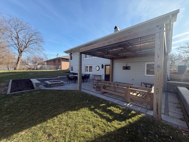 2700 68th Street, Urbandale, IA 50322