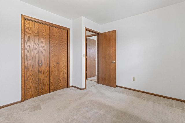 864 Mayer LANE, Mayville, WI 53050