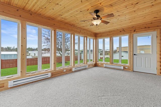 864 Mayer LANE, Mayville, WI 53050