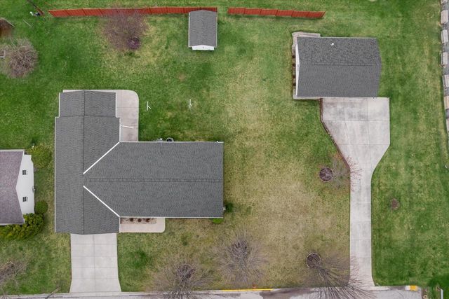 864 Mayer LANE, Mayville, WI 53050