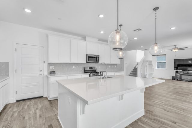 650 Nathaniel Ave, Galt, CA 95632