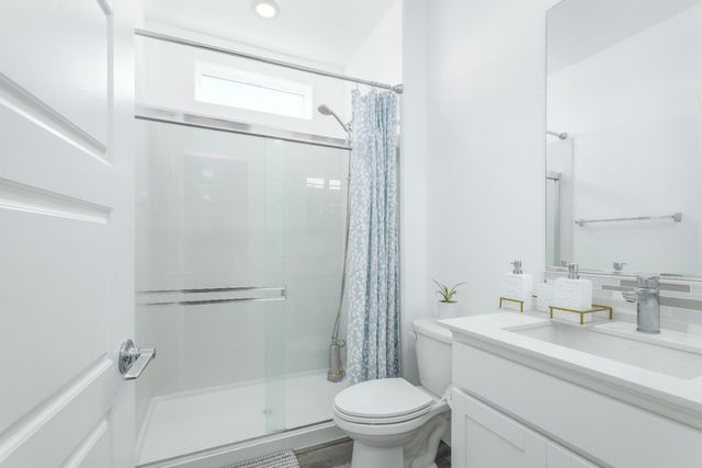 650 Nathaniel Ave, Galt, CA 95632