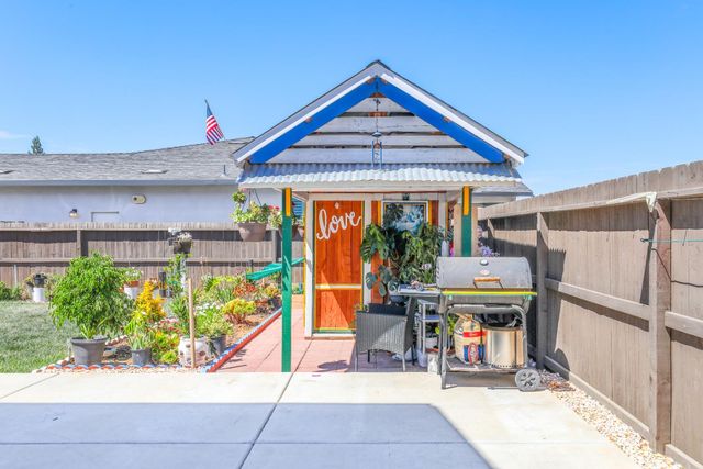 650 Nathaniel Ave, Galt, CA 95632