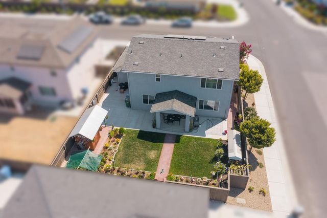 650 Nathaniel Ave, Galt, CA 95632