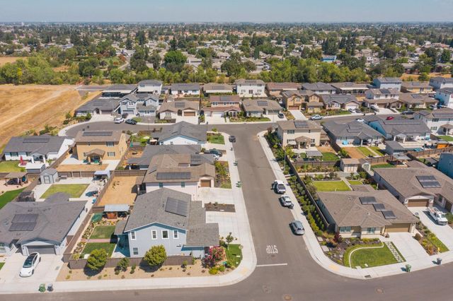 650 Nathaniel Ave, Galt, CA 95632