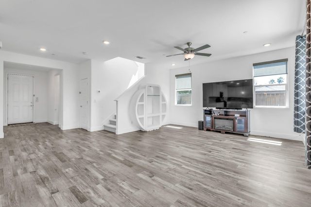 650 Nathaniel Ave, Galt, CA 95632