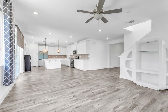 650 Nathaniel Ave, Galt, CA 95632