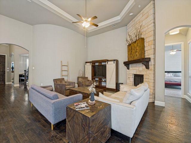 701 Mcgill Court, Mansfield, TX 76063