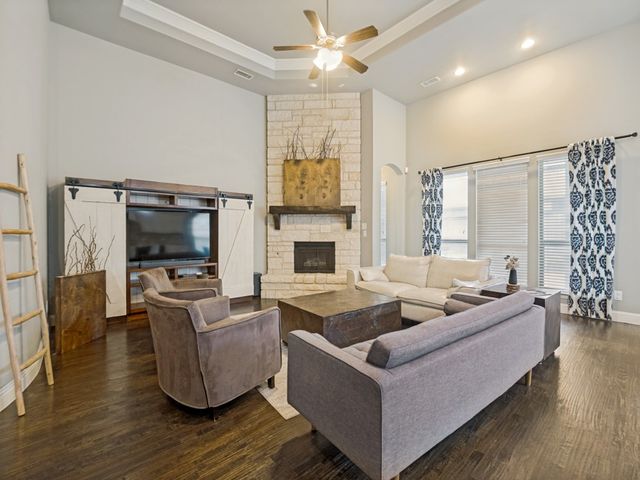 701 Mcgill Court, Mansfield, TX 76063