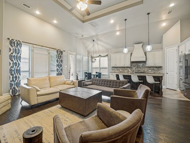701 Mcgill Court, Mansfield, TX 76063