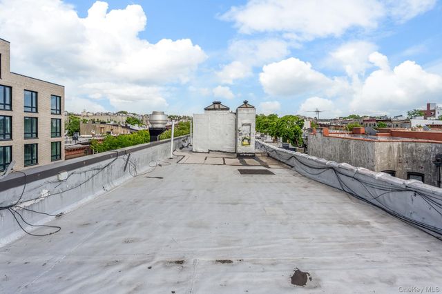 5001 4th Avenue, Brooklyn, NY 11220
