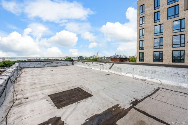5001 4th Avenue, Brooklyn, NY 11220