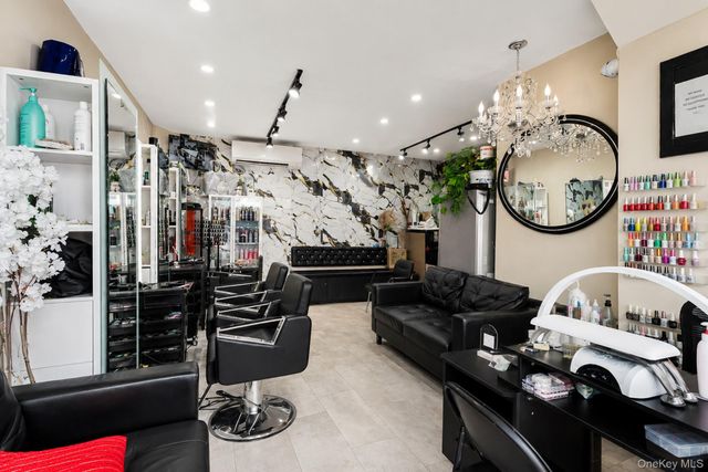 5001 4th Avenue, Brooklyn, NY 11220
