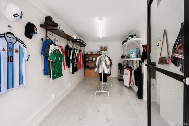 5001 4th Avenue, Brooklyn, NY 11220