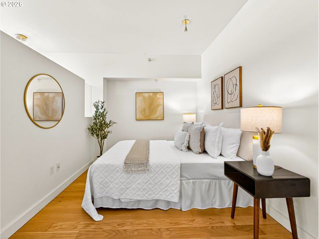 3601 S RIVER Pkwy 2304, Portland, OR 97239