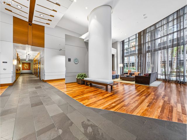 3601 S RIVER Pkwy 2304, Portland, OR 97239