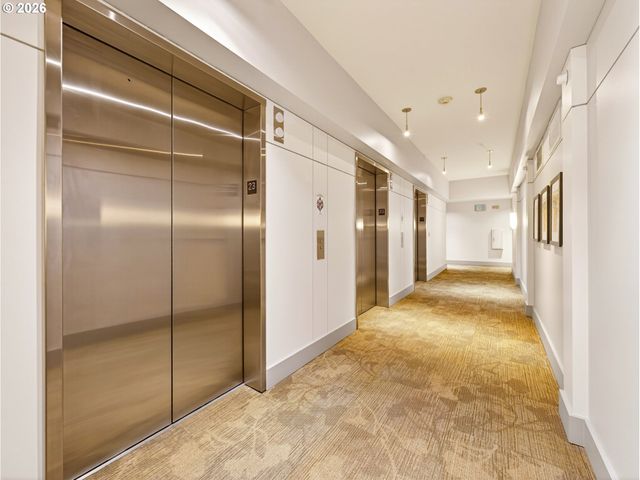 3601 S RIVER Pkwy 2304, Portland, OR 97239