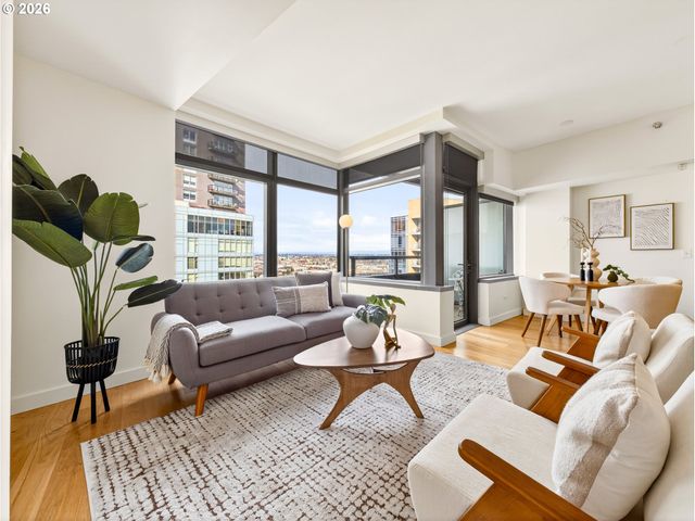 3601 S RIVER Pkwy 2304, Portland, OR 97239