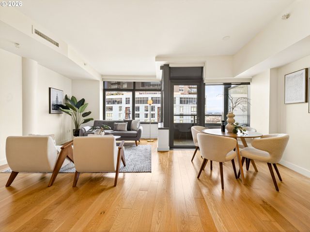 3601 S RIVER Pkwy 2304, Portland, OR 97239