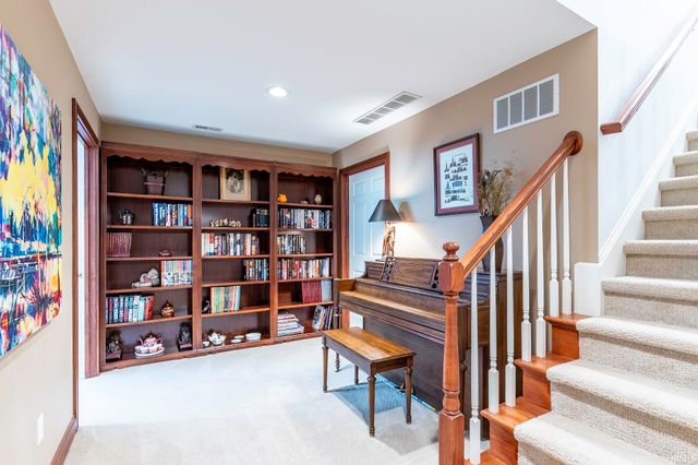 1533 Thornapple Drive, Fort Wayne, IN 46845