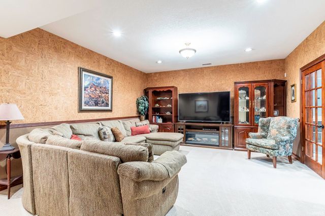 1533 Thornapple Drive, Fort Wayne, IN 46845