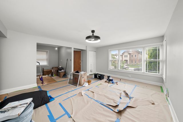 900 Dunlop Avenue, Forest Park, IL 60130