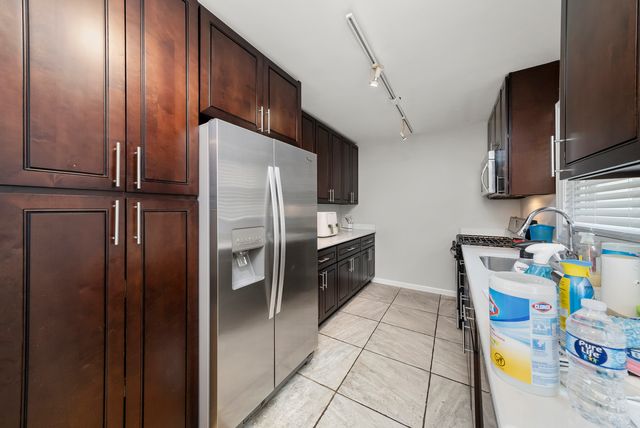 900 Dunlop Avenue, Forest Park, IL 60130