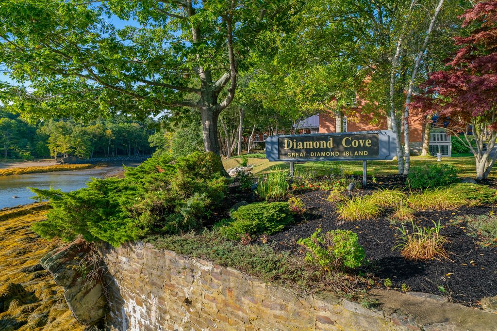 92 McKinley Court 92, Portland, ME 04109 — photo 4