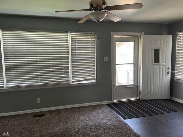 2002 Barton Avenue, Terre Haute, IN 47802